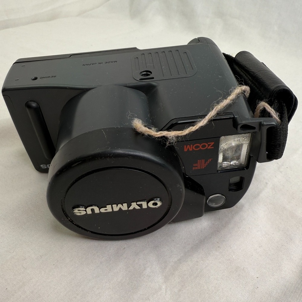 Olympus Infinity Super Zoom 300 bridge film camera, 38-105mm zoom lens